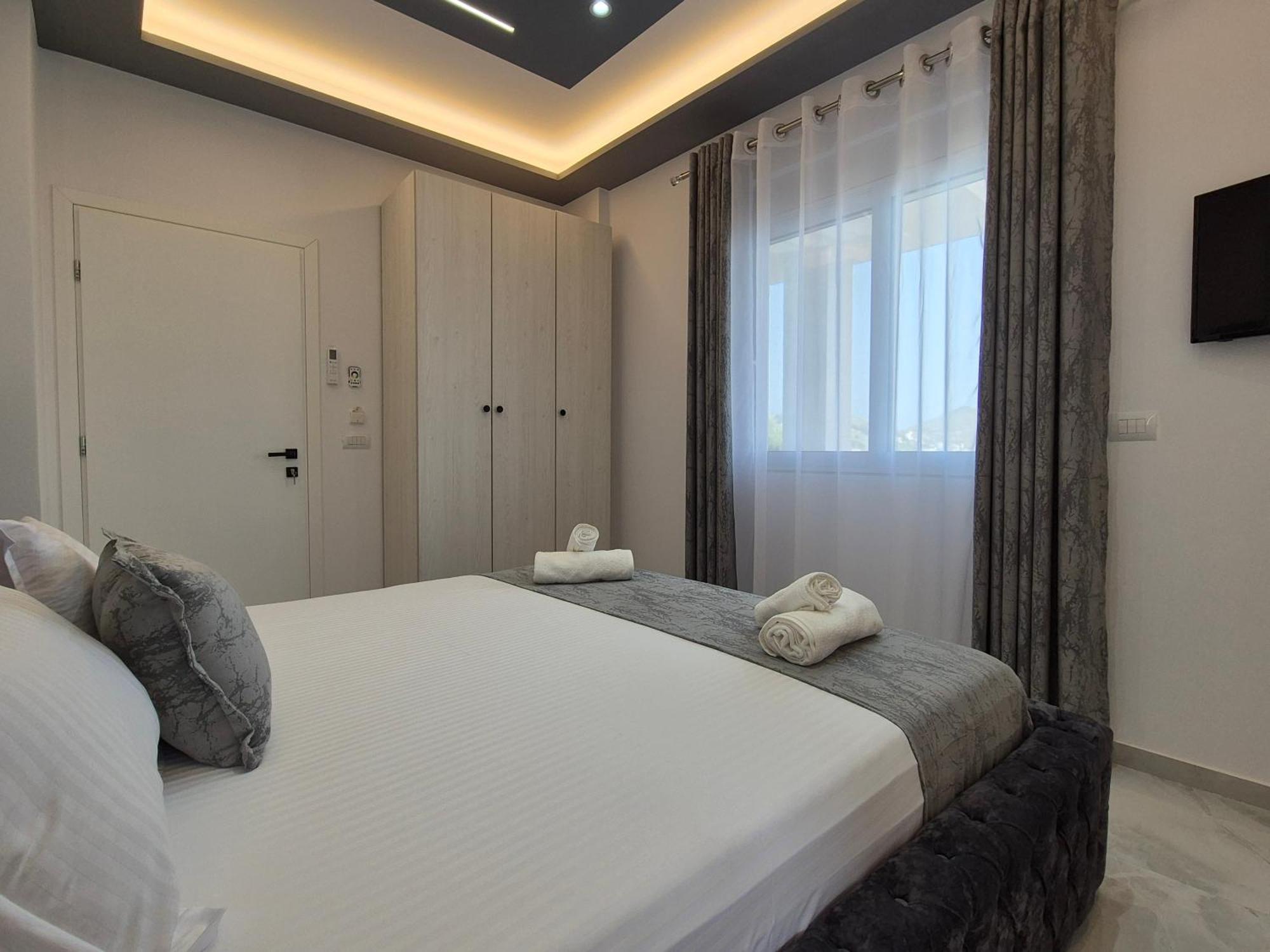 Vila Roxhest Sarandë Exterior foto